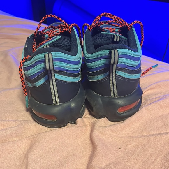 Air Max Plus/97 ‘Discover Your Air’ - Picture 4 of 4